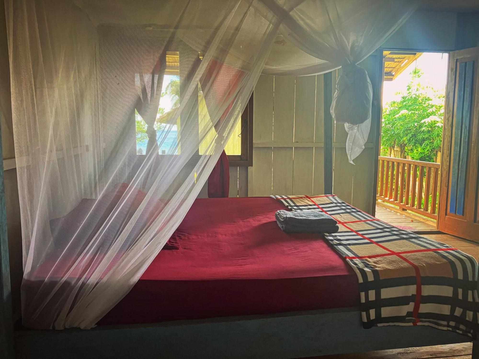Pristine Paradise Dive Resort - Togean Islands, Una Una Pulau Unauna Extérieur photo
